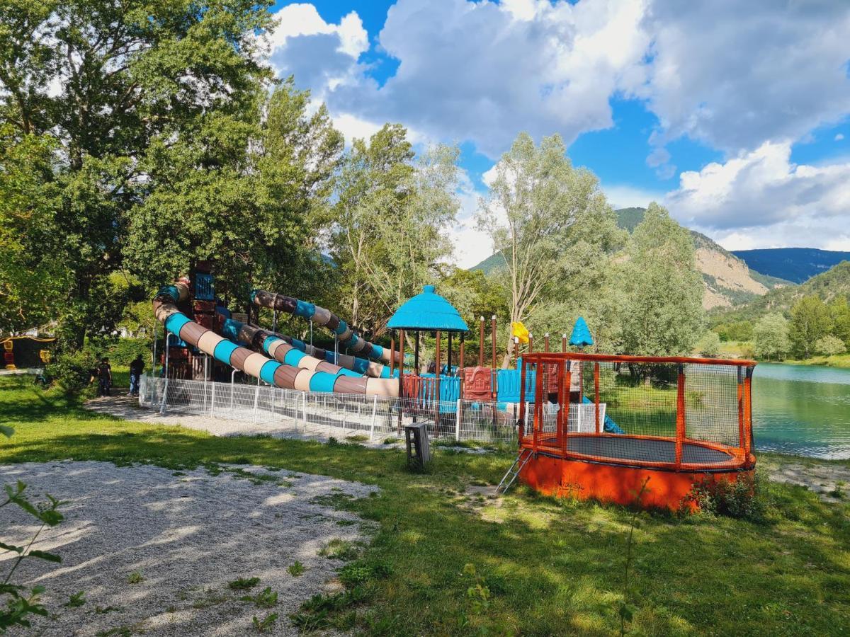 Camping Le Lac Bleu Ξενοδοχείο Châtillon-en-Diois Εξωτερικό φωτογραφία
